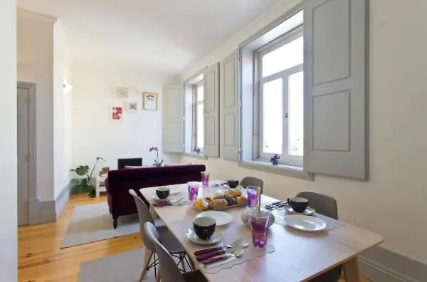 A Da Maria Ildefonso Apartment