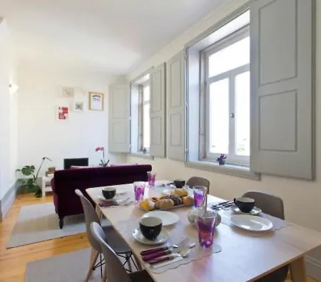 A Da Maria Ildefonso Apartment